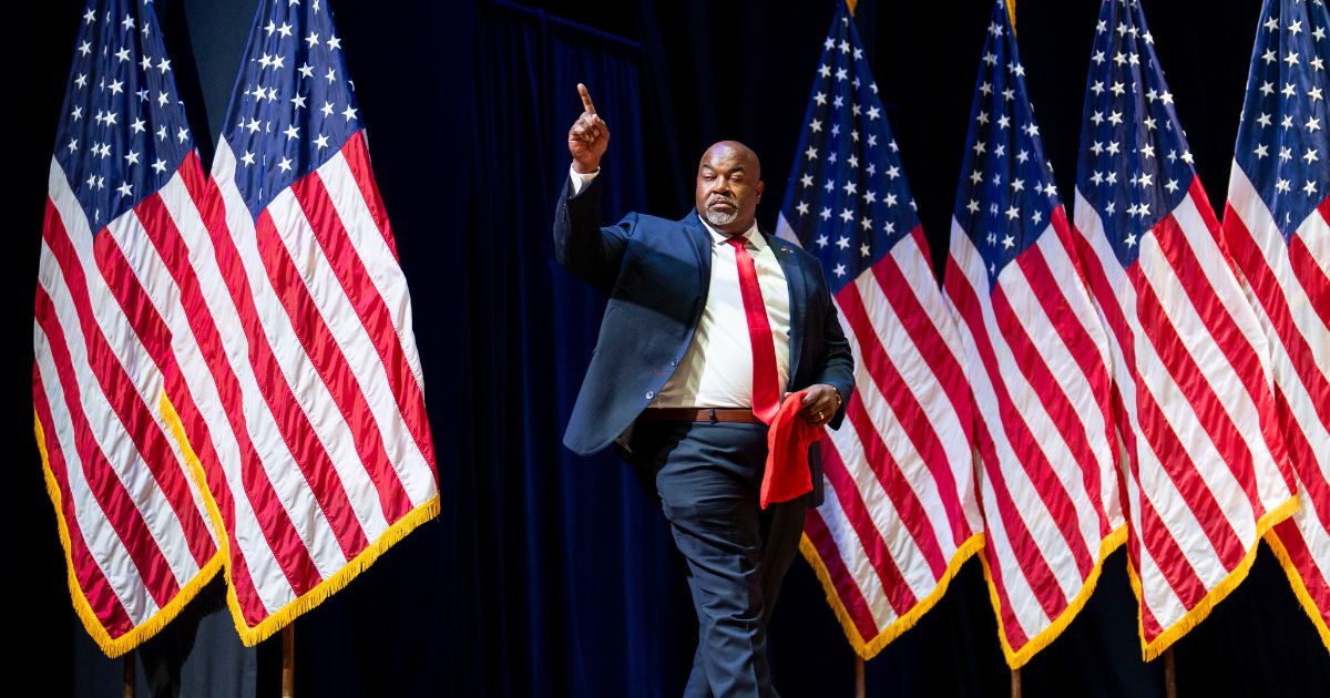 Trump’s Impulse After Robinson Bombshell Report Ignore, and Power Through GV Wire